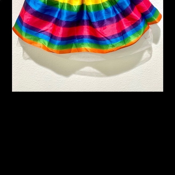 SMALL CHILD’S COLORFUL SATIN FEEL  RAINBOW TUTU WITH TULLE LINING. GREAT COSTUME - Picture 2 of 10